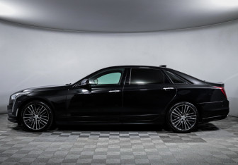 Подержанный автомобиль Cadillac CT6 2019 года (8 фото)