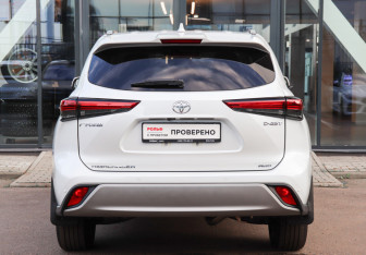 Новый Toyota Highlander 2026 (5 фото)