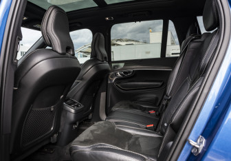 Подержанный автомобиль Volvo XC90 2019 года (13 фото)