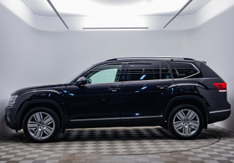 Подержанный автомобиль Volkswagen Teramont 2019 года (8 фото)