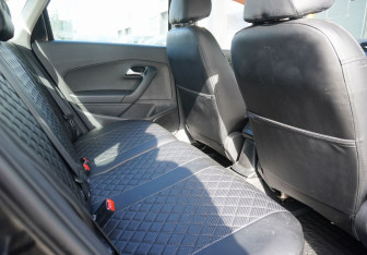 Подержанный автомобиль Volkswagen Polo Sedan 2011 года (9 фото)