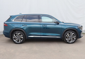 Подержанный автомобиль Geely Monjaro 2023 года (7 фото)