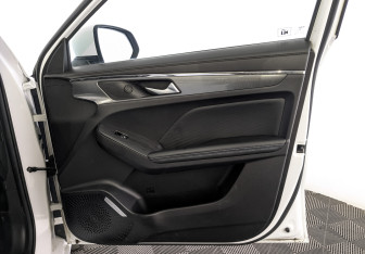 Подержанный автомобиль Haval Jolion 2022 года (24 фото)