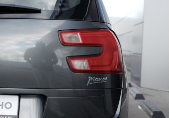 Подержанный автомобиль Citroen C4 Picasso 2016 года (22 фото)