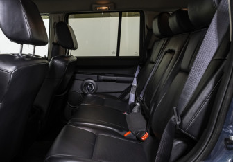 Подержанный автомобиль Jeep Commander 2008 года (13 фото)