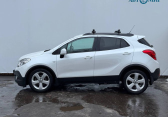 Подержанный автомобиль Opel Mokka 2013 года (5 фото)