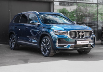 Подержанный автомобиль Geely Monjaro 2023 года (3 фото)