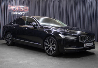 Подержанный автомобиль Volvo S90 2021 года (3 фото)