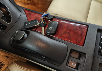 Подержанный автомобиль Lexus RX 2011 года (19 фото)