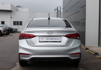 Подержанный автомобиль Hyundai Solaris Sedan 2018 года (6 фото)
