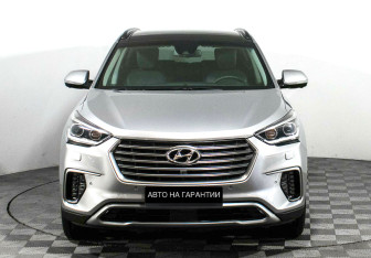 Подержанный автомобиль Hyundai Santa Fe 2017 года (2 фото)