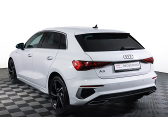 Подержанный автомобиль Audi A3 Hatchback 2021 года (7 фото)