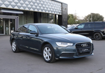 Подержанный автомобиль Audi A6 Sedan 2013 года (3 фото)