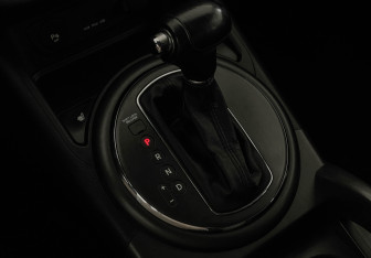 Подержанный автомобиль Kia Sportage 2012 года (15 фото)