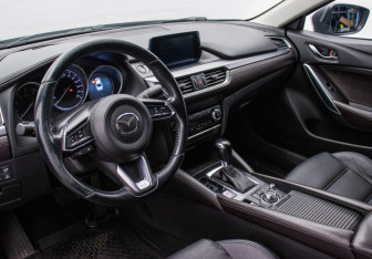 Подержанный автомобиль Mazda 6 Sedan 2017 года (9 фото)