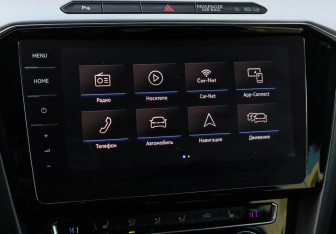 Подержанный автомобиль Volkswagen Passat Wagon 2018 года (22 фото)