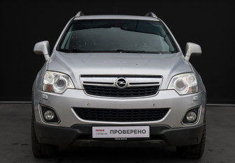Подержанный автомобиль Opel Antara 2013 года (2 фото)