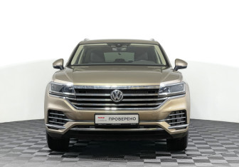 Подержанный автомобиль Volkswagen Touareg 2018 года (2 фото)