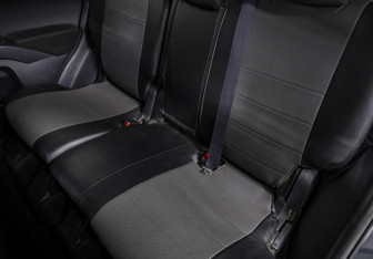 Подержанный автомобиль Mitsubishi Outlander 2010 года (13 фото)