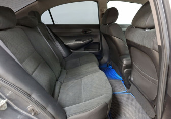 Подержанный автомобиль Honda Civic Sedan 2010 года (11 фото)