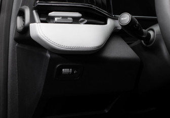 Новый Geely Atlas 2025 (28 фото)