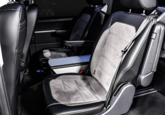 Подержанный автомобиль Volkswagen Multivan 2020 года (13 фото)