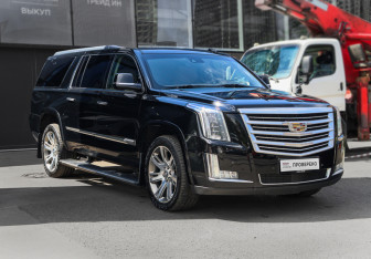 Подержанный автомобиль Cadillac Escalade Suv 2016 года (3 фото)