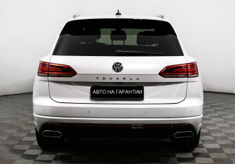 Подержанный автомобиль Volkswagen Touareg 2018 года (4 фото)