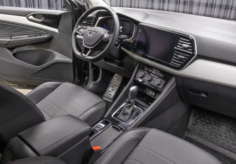 Подержанный автомобиль Jetta VS7 2023 года (11 фото)