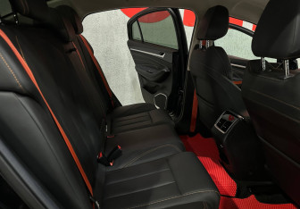 Подержанный автомобиль Omoda S5 GT 2024 года (17 фото)