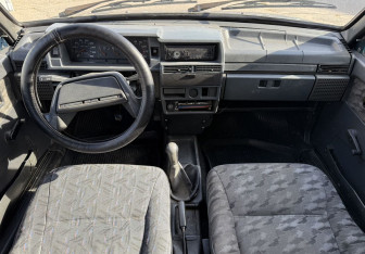 Подержанный автомобиль LADA (ВАЗ) 2109 Hatchback 2001 года (12 фото)