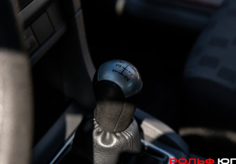 Подержанный автомобиль Ford Focus Hatchback 2006 года (12 фото)