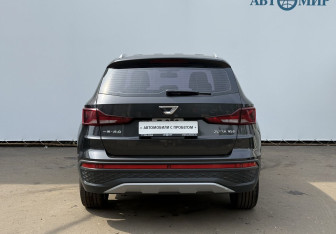 Подержанный автомобиль Jetta VS5 2023 года (6 фото)