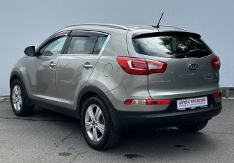 Подержанный автомобиль Kia Sportage 2013 года (7 фото)