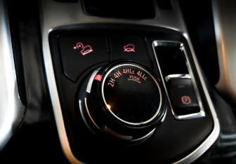 Подержанный автомобиль Mitsubishi Pajero Sport 2018 года (27 фото)