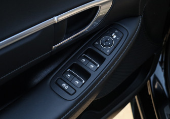 Подержанный автомобиль Hyundai Sonata 2019 года (16 фото)