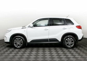 Подержанный автомобиль Suzuki Vitara 2016 года (3 фото)