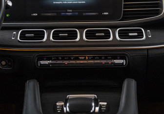 Подержанный автомобиль Mercedes-Benz GLE 2021 года (17 фото)