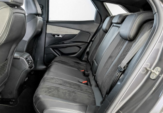 Подержанный автомобиль Peugeot 3008 2021 года (12 фото)