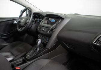Подержанный автомобиль Ford Focus Wagon 2018 года (9 фото)