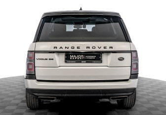 Подержанный автомобиль Land Rover Range Rover 2021 года (6 фото)
