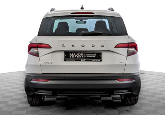 Подержанный автомобиль Skoda Karoq 2020 года (6 фото)