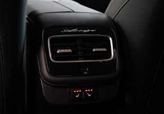 Подержанный автомобиль Chery Arrizo 8 2024 года (10 фото)