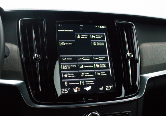 Подержанный автомобиль Volvo S90 2020 года (24 фото)