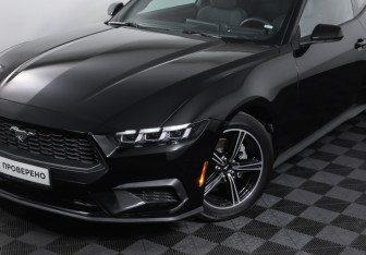 Подержанный автомобиль Ford Mustang Coupe 2023 года (22 фото)