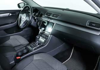 Подержанный автомобиль Volkswagen Passat Wagon 2011 года (10 фото)