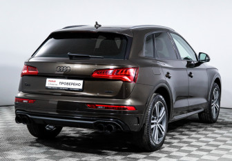 Подержанный автомобиль Audi Q5 2018 года (5 фото)