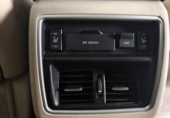 Подержанный автомобиль Nissan Murano Suv 2017 года (14 фото)