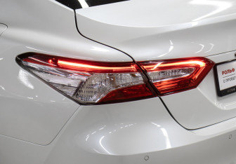 Подержанный автомобиль Toyota Camry Sedan 2021 года (24 фото)