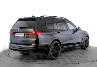 Подержанный автомобиль BMW X7 2019 года (5 фото)